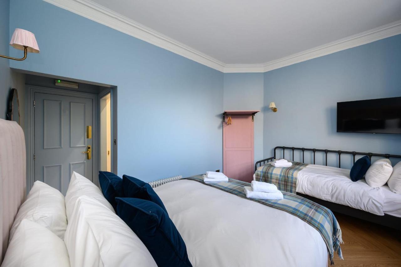 Charming Ground Floor Triple Room エディンバラ エクステリア 写真